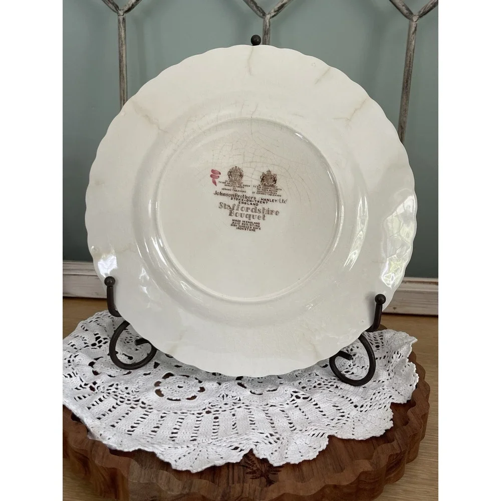 Vintage Johnson Brothers Staffordshire Bouquet 6 Piece Setting England IRONSTONE